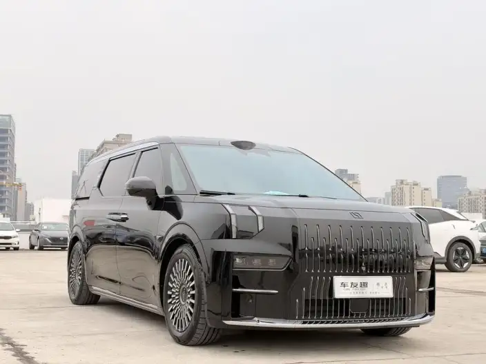 ZEEKR 009 2024 Model VI seat Executive Edition 4WD 108kWh – фото 3