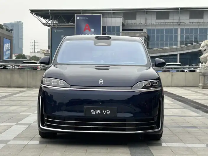Zhijie Smart World V9 2026 Model Ultra