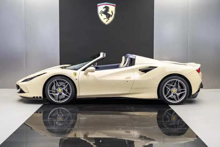 Ferrari F8 2020 Model Spider 3.9T V8