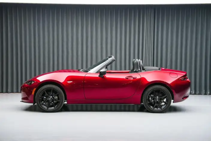 Mazda MX-5 2023 Model 2.0L Manual Rear Drive 2 seat Parallel Imported
