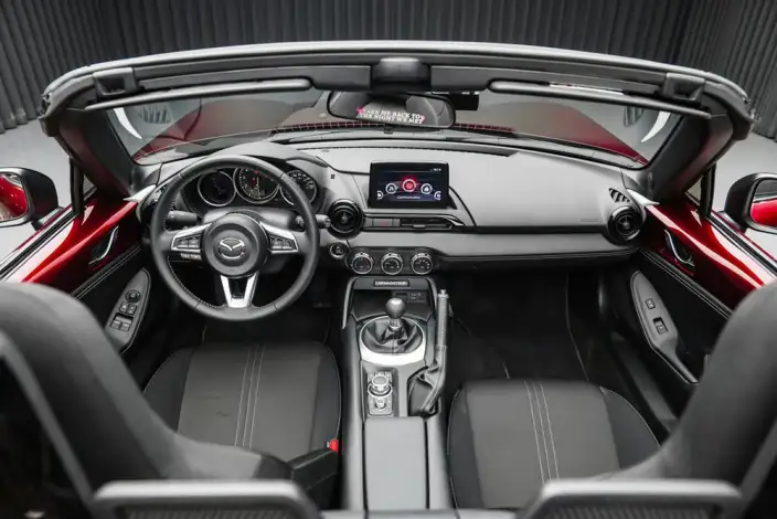 Mazda MX-5 2023 Model 2.0L Manual Rear Drive 2 seat Parallel Imported – фото 9