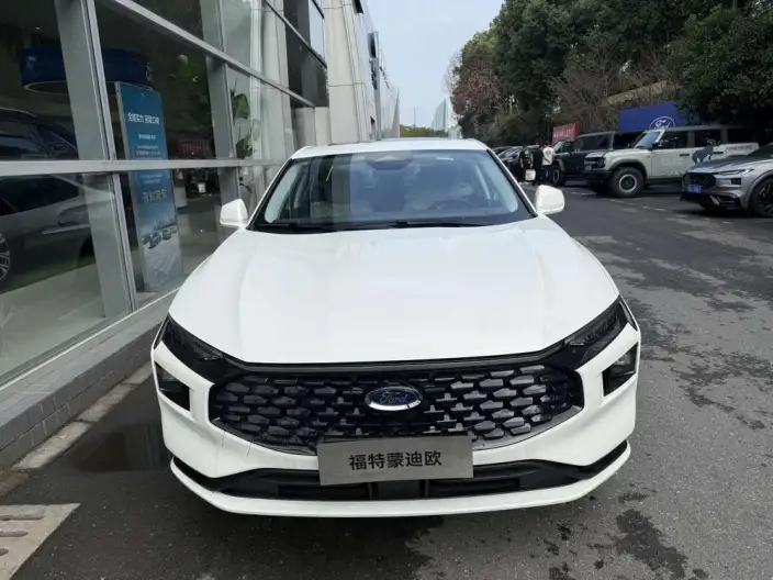 Ford Mondeo 2025 Model EcoBoost 180 Luxury Model