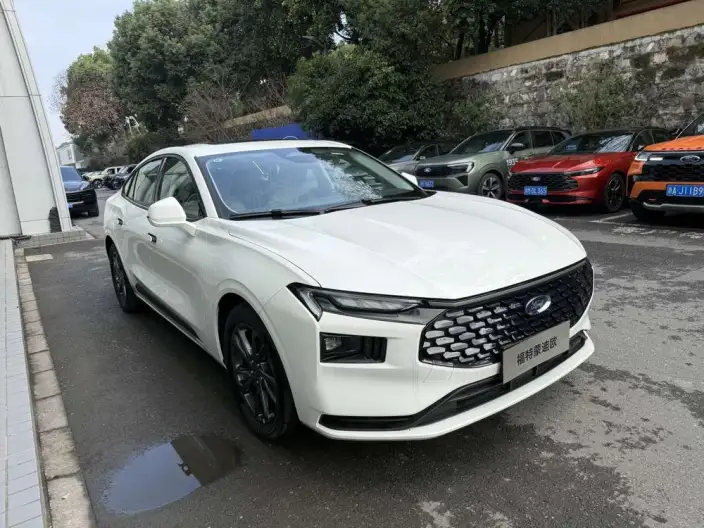 Ford Mondeo 2025 Model EcoBoost 180 Luxury Model