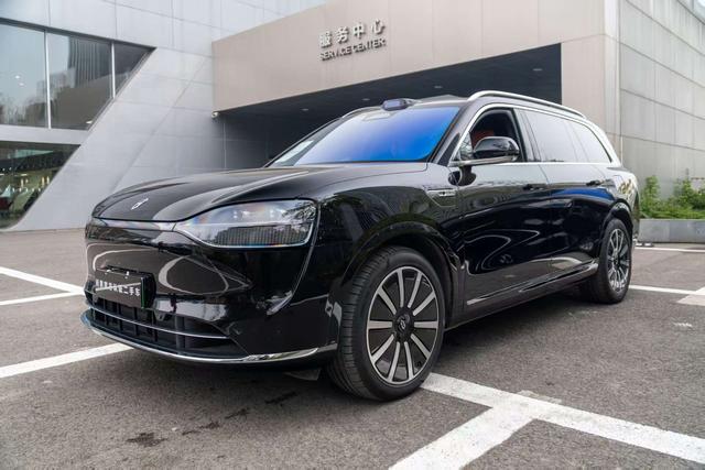 AITO M9 2024 Extended-Range Ultra 6-Seater – фото 24