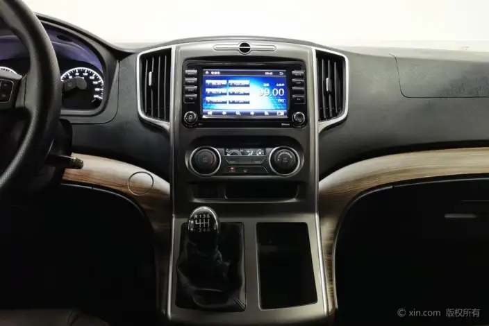 Lingzhi Plus 2021 Model Touring Edition 2.0L Manual Luxury Model 7 seat – фото 10