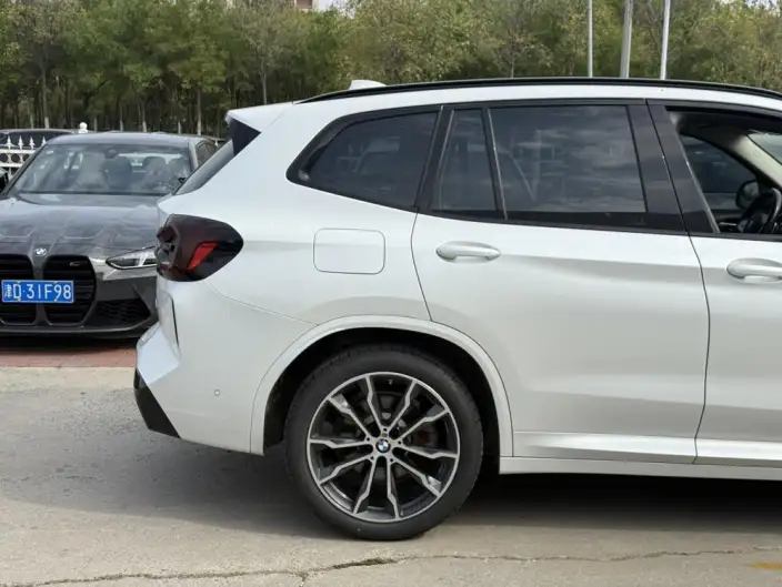 BMW X3 2023 Model xDrive30i Leading Model M Night Set – фото 6