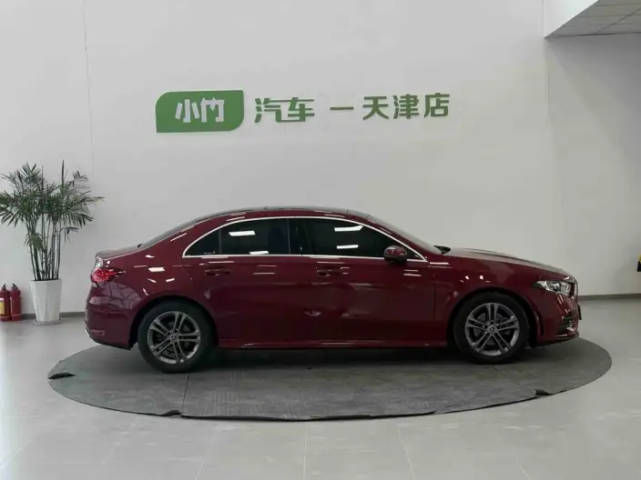 Mercedes-Benz A-class 2022 Model Facelift A 180 L Sports sedan – фото 7