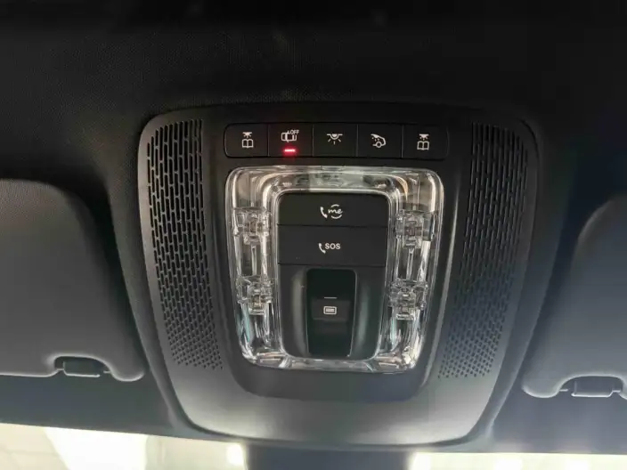 Mercedes-Benz A-class 2022 Model Facelift A 180 L Sports sedan – фото 9