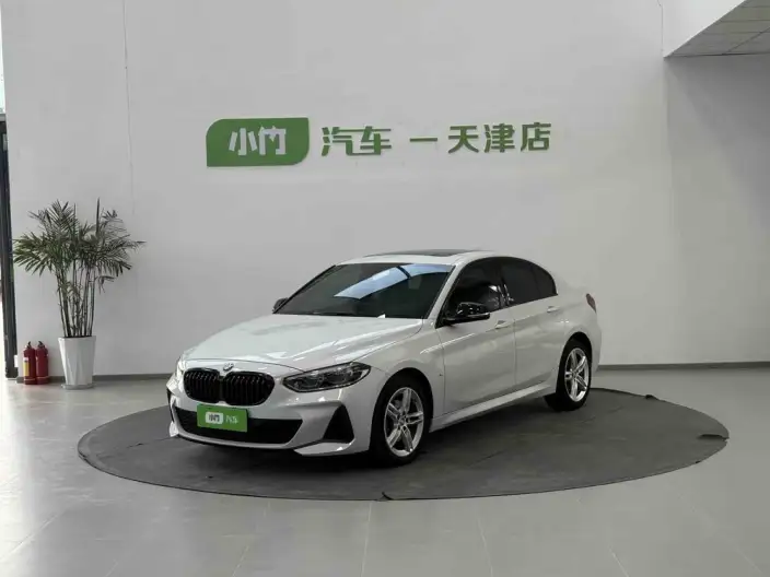 BMW 1 Series 2023 Model 120i M Sports Night Edition – фото 1