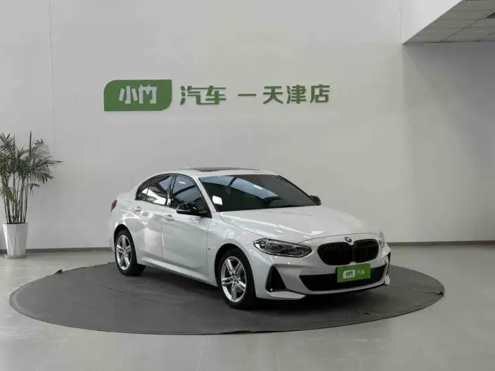 BMW 1 Series 2023 Model 120i M Sports Night Edition – фото 3