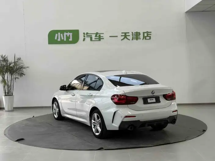 BMW 1 Series 2023 Model 120i M Sports Night Edition – фото 5