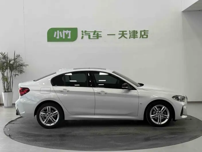 BMW 1 Series 2023 Model 120i M Sports Night Edition – фото 8