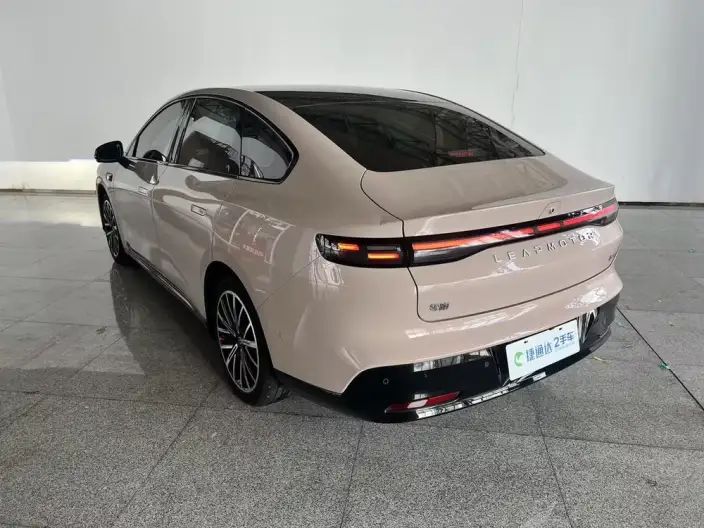 Leapmotor B01 2025 Model 650 Yuexiang Edition – фото 5