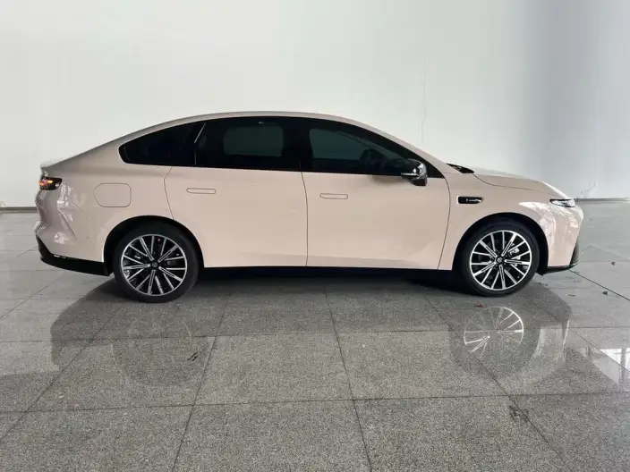 Leapmotor B01 2025 Model 650 Yuexiang Edition – фото 8
