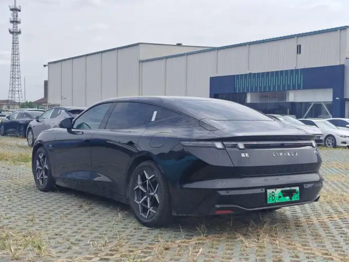 **Lynk & Co Z10** 2024 Model 95kWh 766km Rear Drive Max