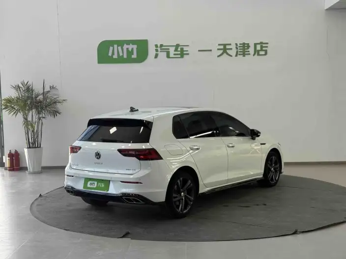 Volkswagen Golf 2023 Model 280TSI DSG R-Line Lite – фото 7