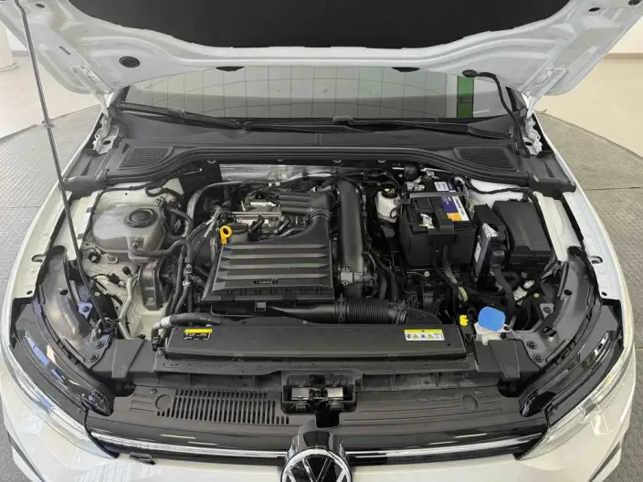 Volkswagen Golf 2023 Model 280TSI DSG R-Line Lite – фото 9