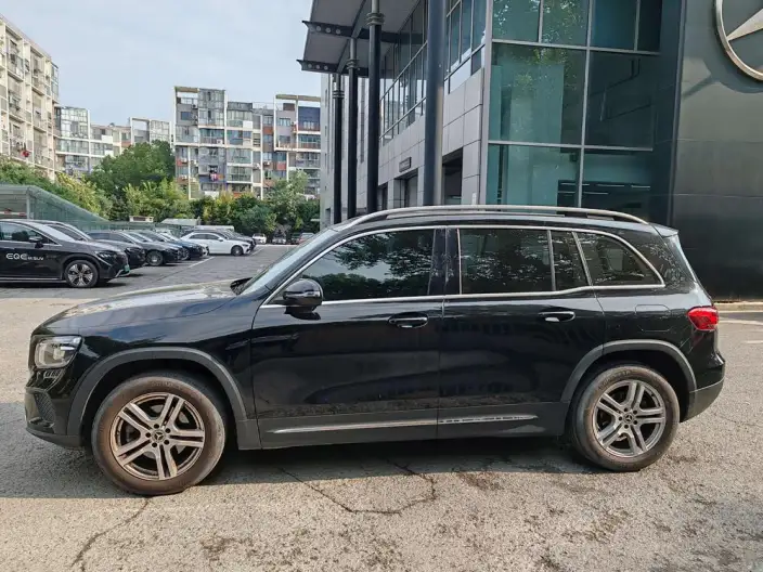 Mercedes-Benz GLB 2023 Model GLB 220 Dynamic Model – фото 4