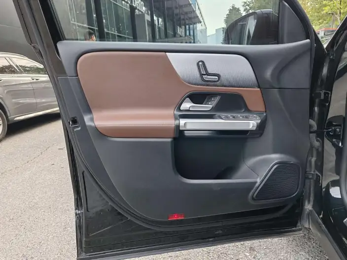Mercedes-Benz GLB 2023 Model GLB 220 Dynamic Model – фото 9