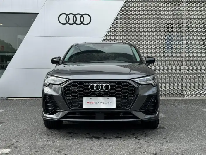 AUDI Q3 Sportback 2022 Model 45 TFSI quattro Fashion Model – фото 2