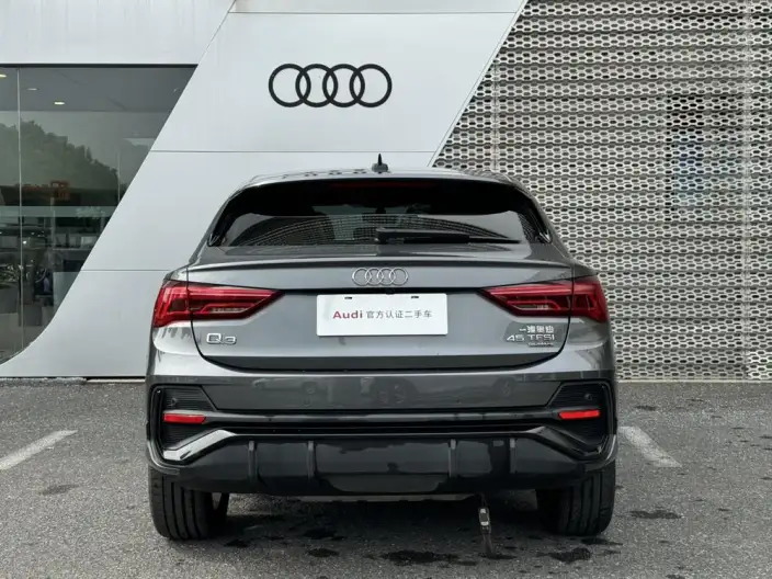 AUDI Q3 Sportback 2022 Model 45 TFSI quattro Fashion Model – фото 3