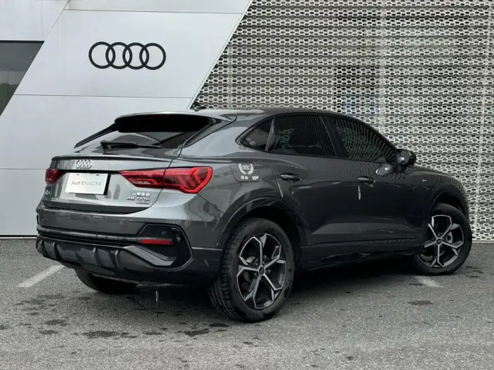 AUDI Q3 Sportback 2022 Model 45 TFSI quattro Fashion Model – фото 4