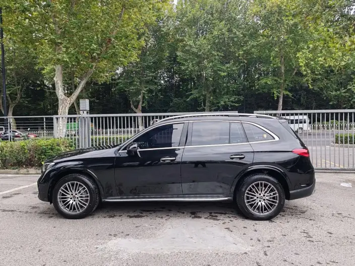 Mercedes-Benz GLC 2024 Model GLC 300 L 4MATIC Dynamic Model 5 seat – фото 4