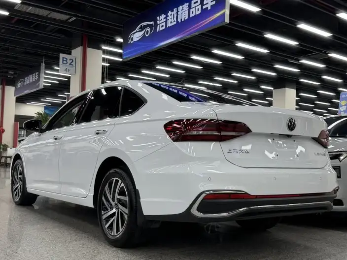 Volkswagen Lavida 2023 Model 1.5L Automatic Five million editions – фото 4