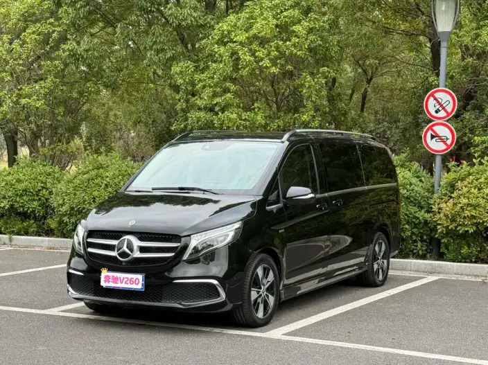 Mercedes-Benz V-Class 2021 Model V 260 Premium Edition – фото 1