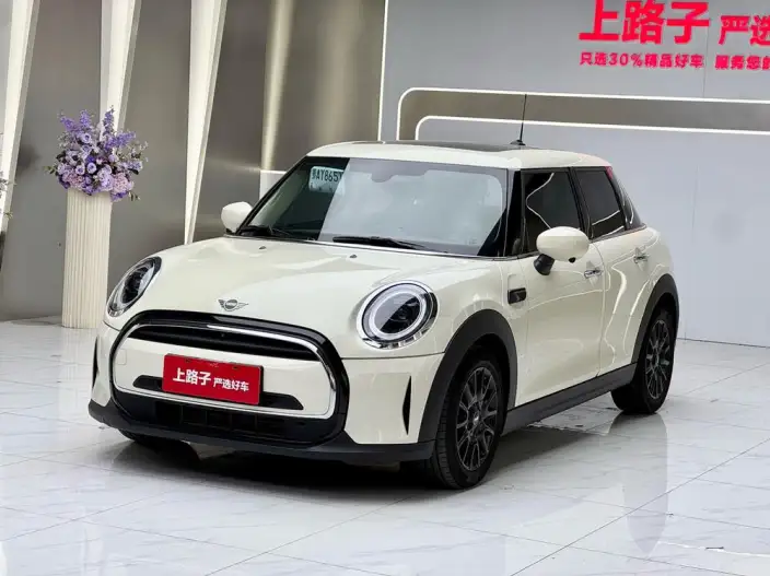 MINI 2022 Model 1.5T ONE Five-door Edition PLUS