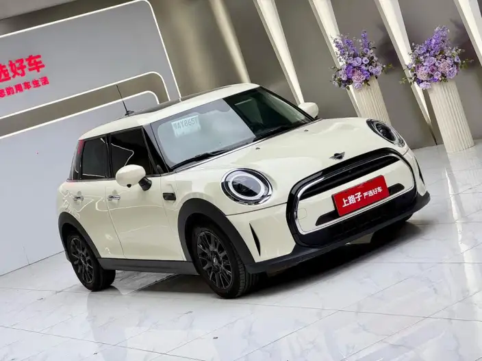 MINI 2022 Model 1.5T ONE Five-door Edition PLUS