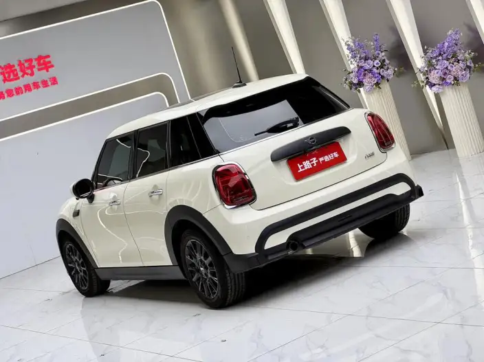 MINI 2022 Model 1.5T ONE Five-door Edition PLUS