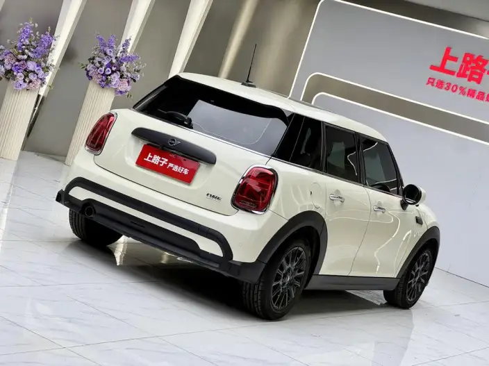 MINI 2022 Model 1.5T ONE Five-door Edition PLUS – фото 6