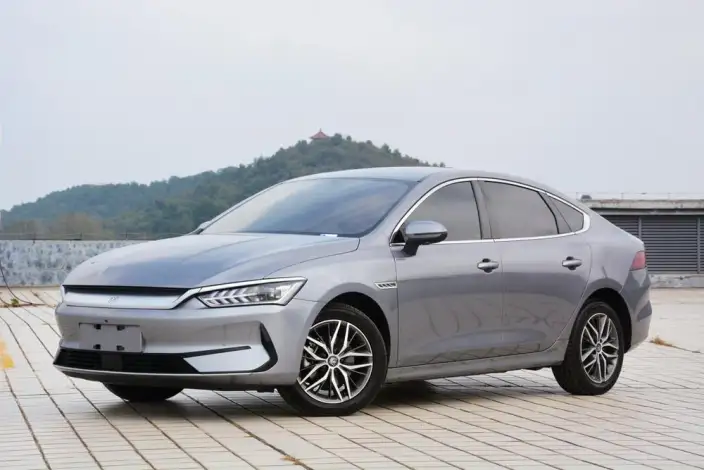 Qin Plus EV 2023 Model Champion Edition 420KM Leading Model – фото 1
