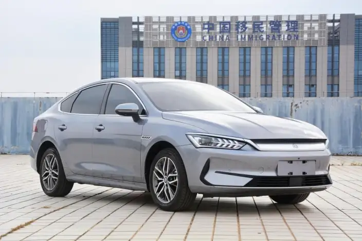 Qin Plus EV 2023 Model Champion Edition 420KM Leading Model – фото 3