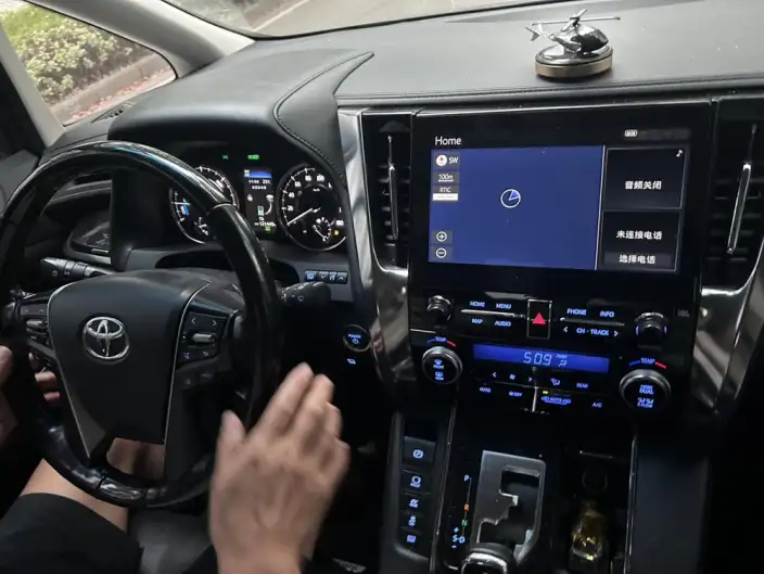 Vellfire 2021 Model Toyota Crown Hybrid 2.5L HV Deluxe Edition – фото 5