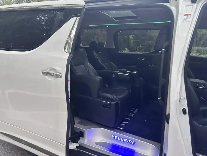 Vellfire 2021 Model Toyota Crown Hybrid 2.5L HV Deluxe Edition – фото 8