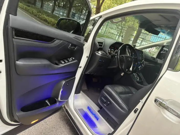 Vellfire 2021 Model Toyota Crown Hybrid 2.5L HV Deluxe Edition – фото 10