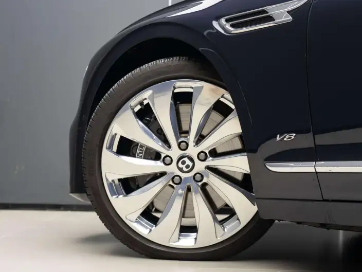 Continental Flying Spur 2022 Model 4.0T V8 Standard Edition – фото 6