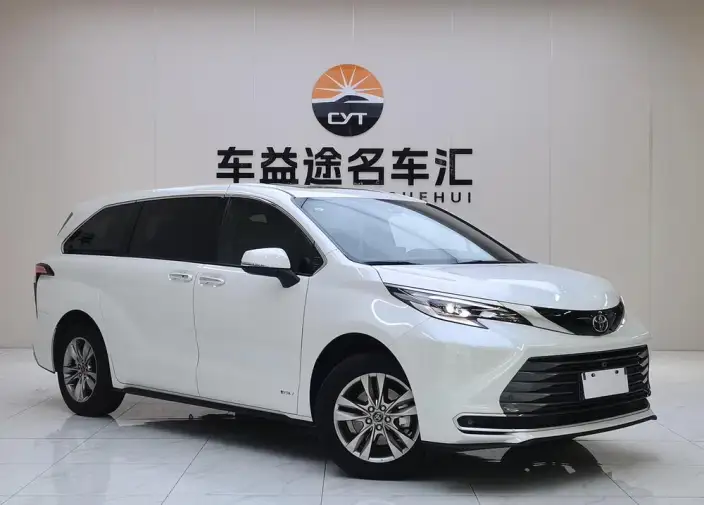 Toyota Sienna 2024 Model Hybrid 2.5L 4WD Premium Edition – фото 3