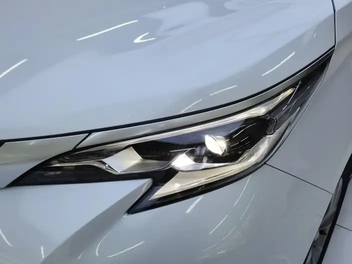 Toyota Sienna 2024 Model Hybrid 2.5L 4WD Premium Edition – фото 8