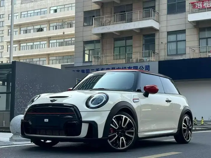 MINI JCW 2023 Model 2.0T JOHN COOPER WORKS Pat Moss Memorial Edition