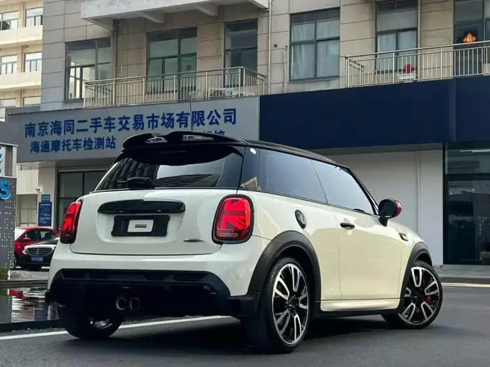 MINI JCW 2023 Model 2.0T JOHN COOPER WORKS Pat Moss Memorial Edition