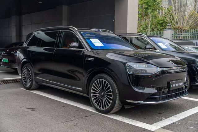 AITO M9 2024 Extended-Range Ultra 6-Seater – фото 8