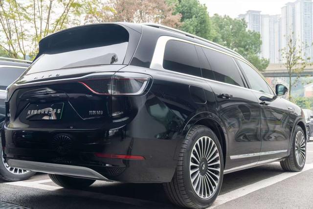 AITO M9 2024 Extended-Range Ultra 6-Seater – фото 9