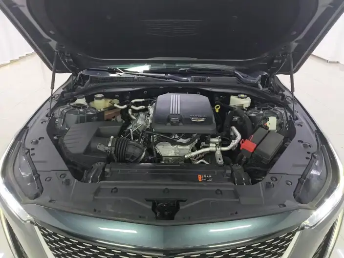 Cadillac CT5 2022 Model 28T Fashion Model – фото 10