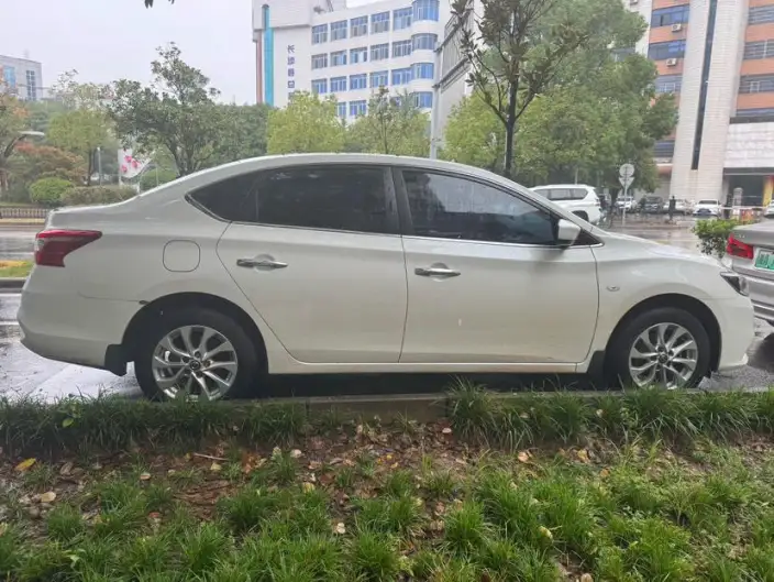 Nissan Sylphy 2022 Model Classic 1.6 XE CVT Comfort Edition – фото 3
