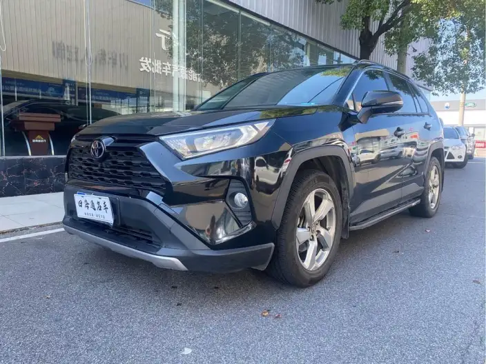 Toyota RAV4 2021 Model 2.0L CVT 2WD Fashion edition – фото 1