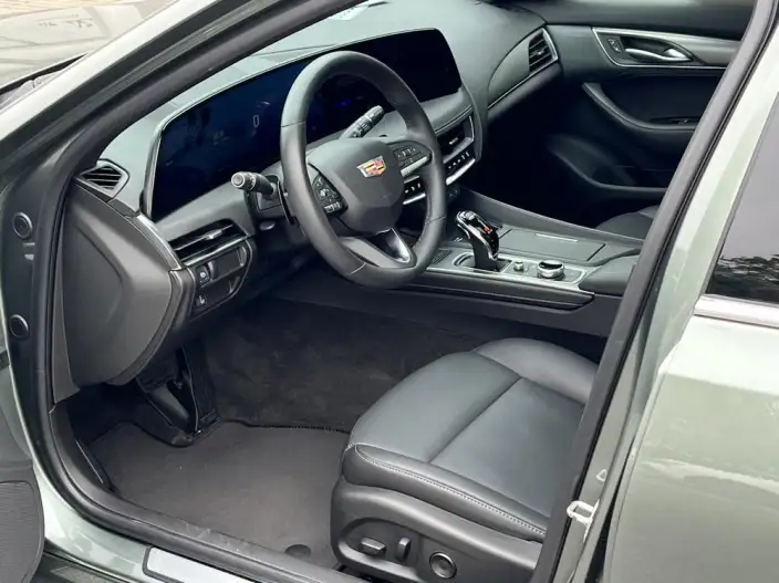 Cadillac CT5 2024 Model 28T Luxury Model Pro – фото 7