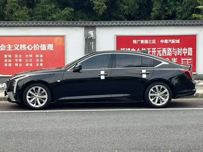 Cadillac CT5 2025 Model 28T Lincoln Town Sports Edition – фото 3